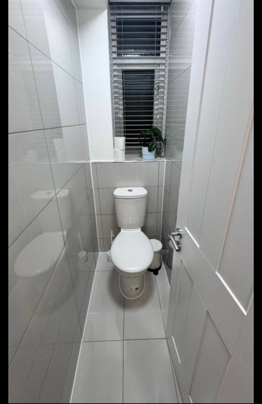 Room Lorrimore Square in Greater London