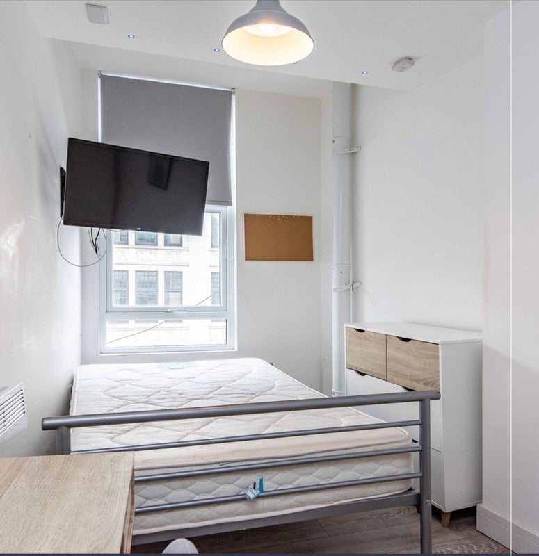 Room Upper Parliament Street in Nottingham