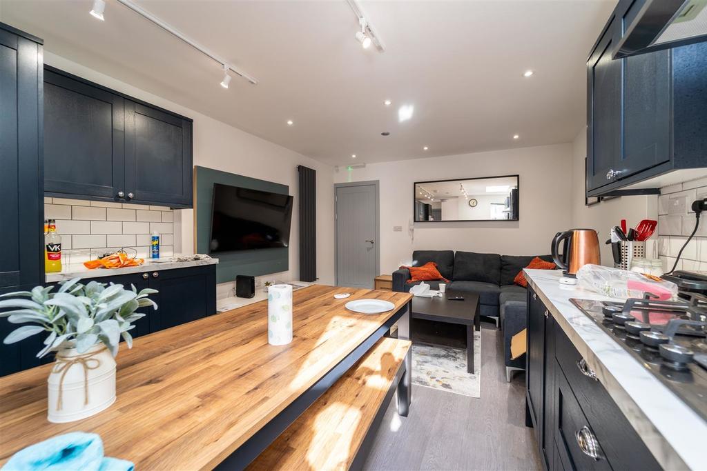 Room Arley Road in Birmingham
