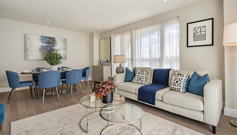 Flat Westferry Circus in Greater London