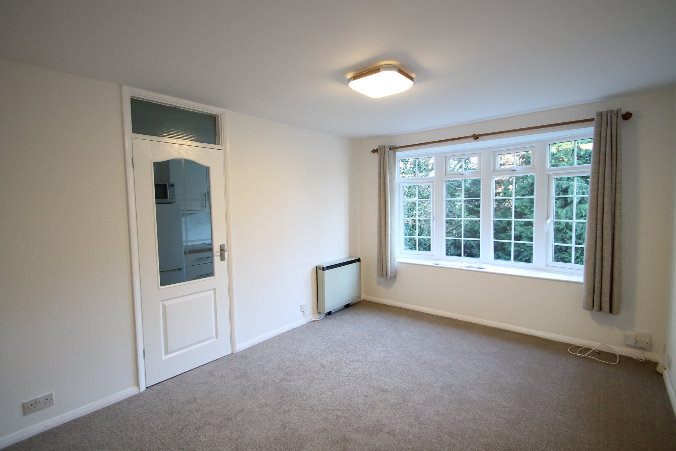 Flat Tavistock Road in Greater London