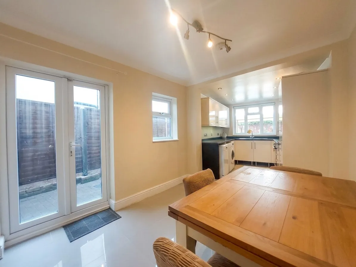 House Squires Lane in Greater London