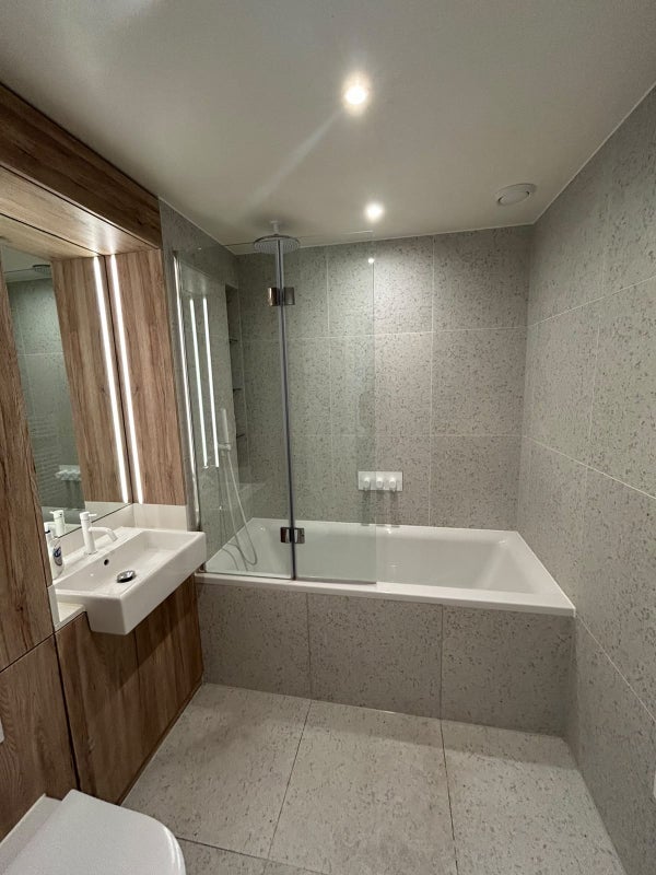 Flat Sidney Street in Greater London
