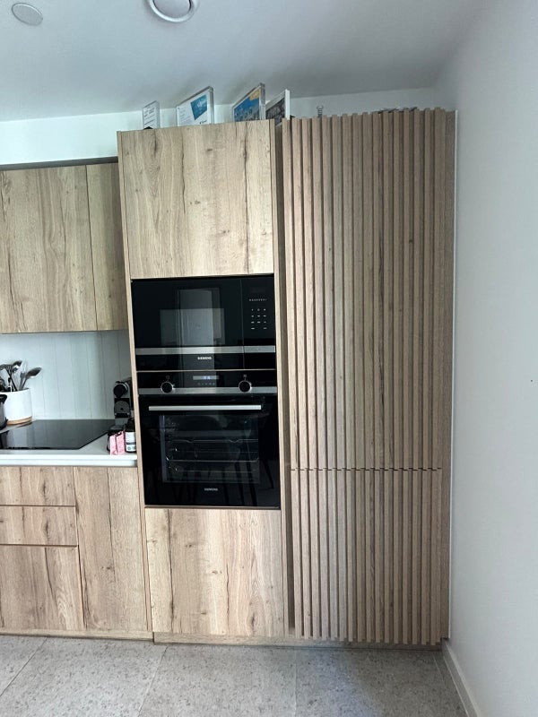Flat Sidney Street in Greater London