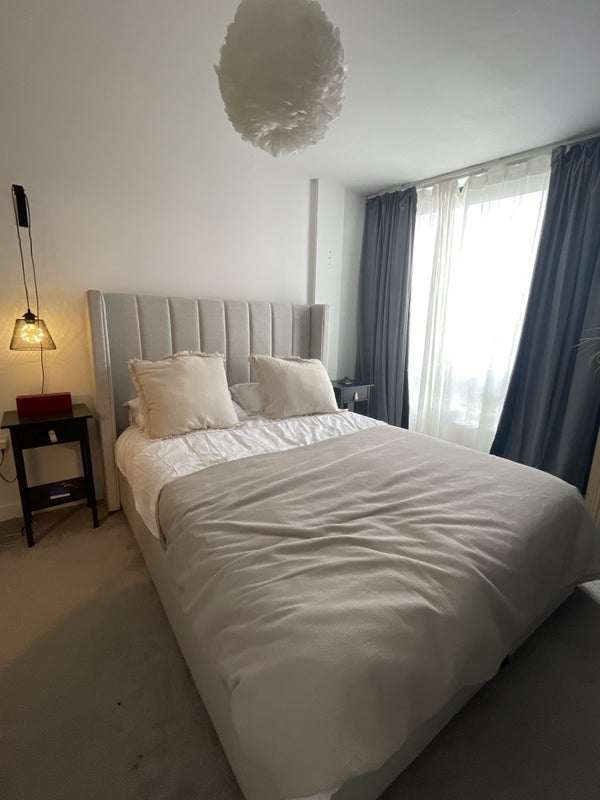 Flat Balham High Road in Greater London