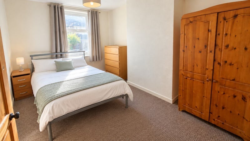 Room Doone Road in Bristol
