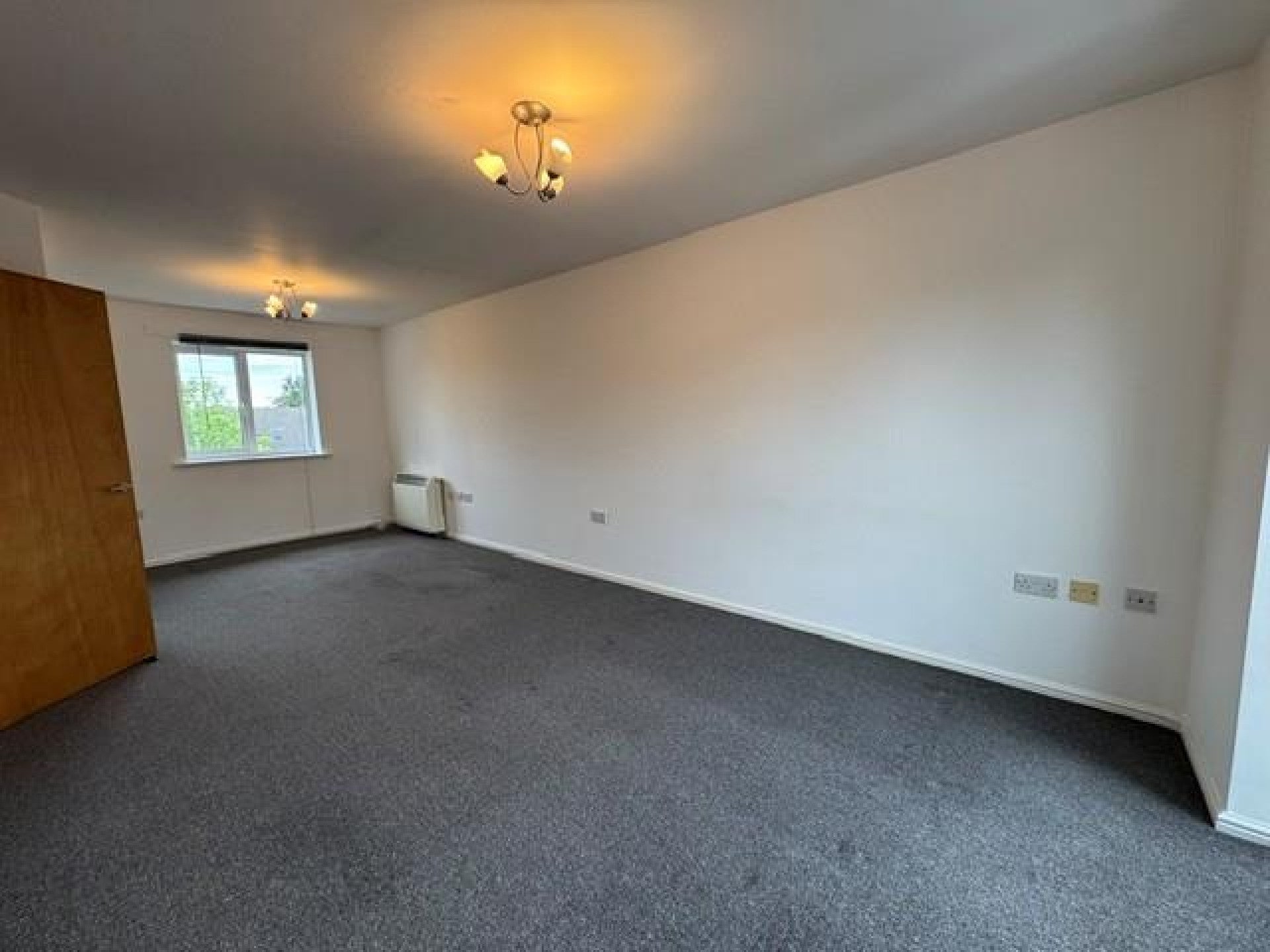 Flat Longhope Road in Manchester