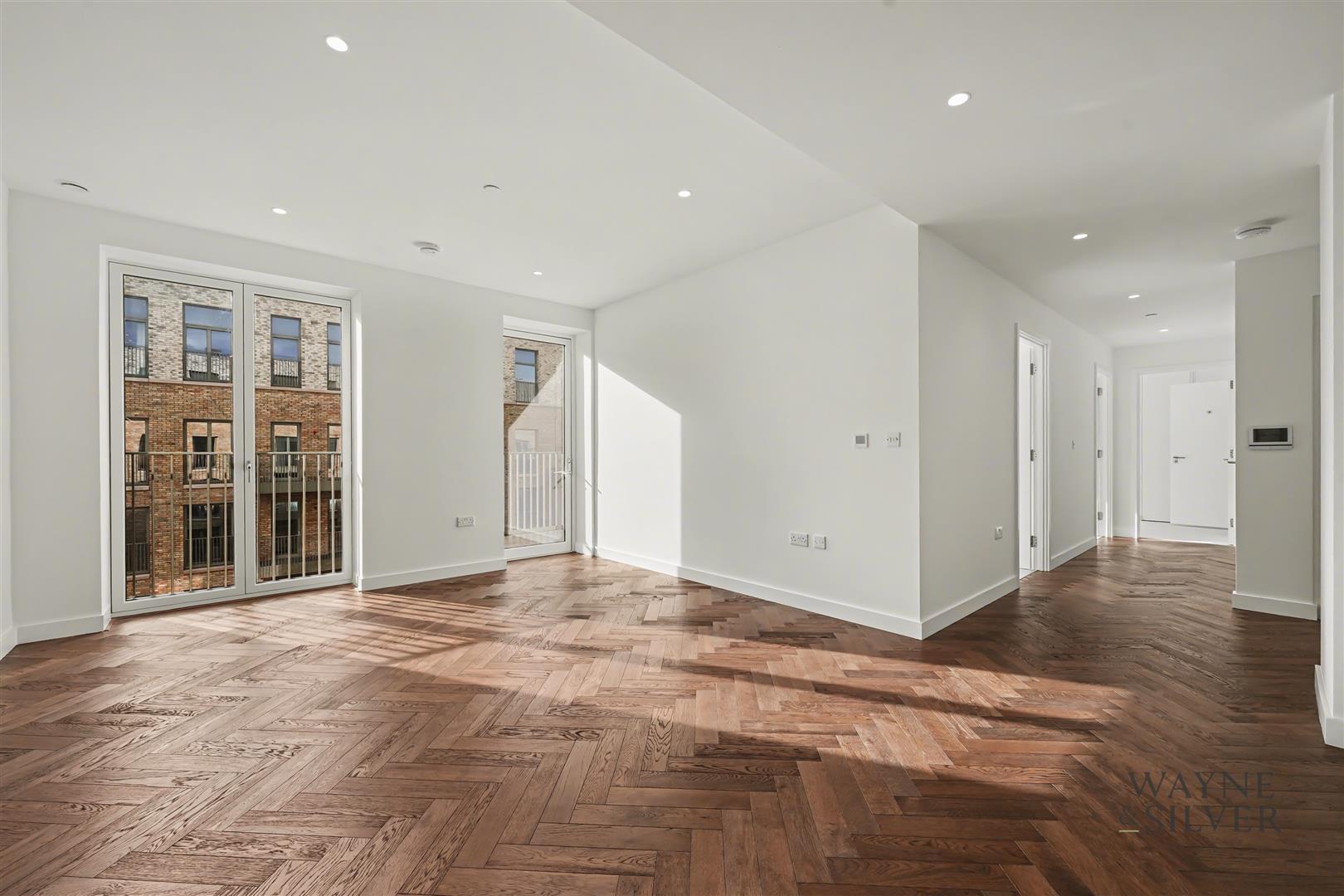 Flat Ribbon Lane in Greater London