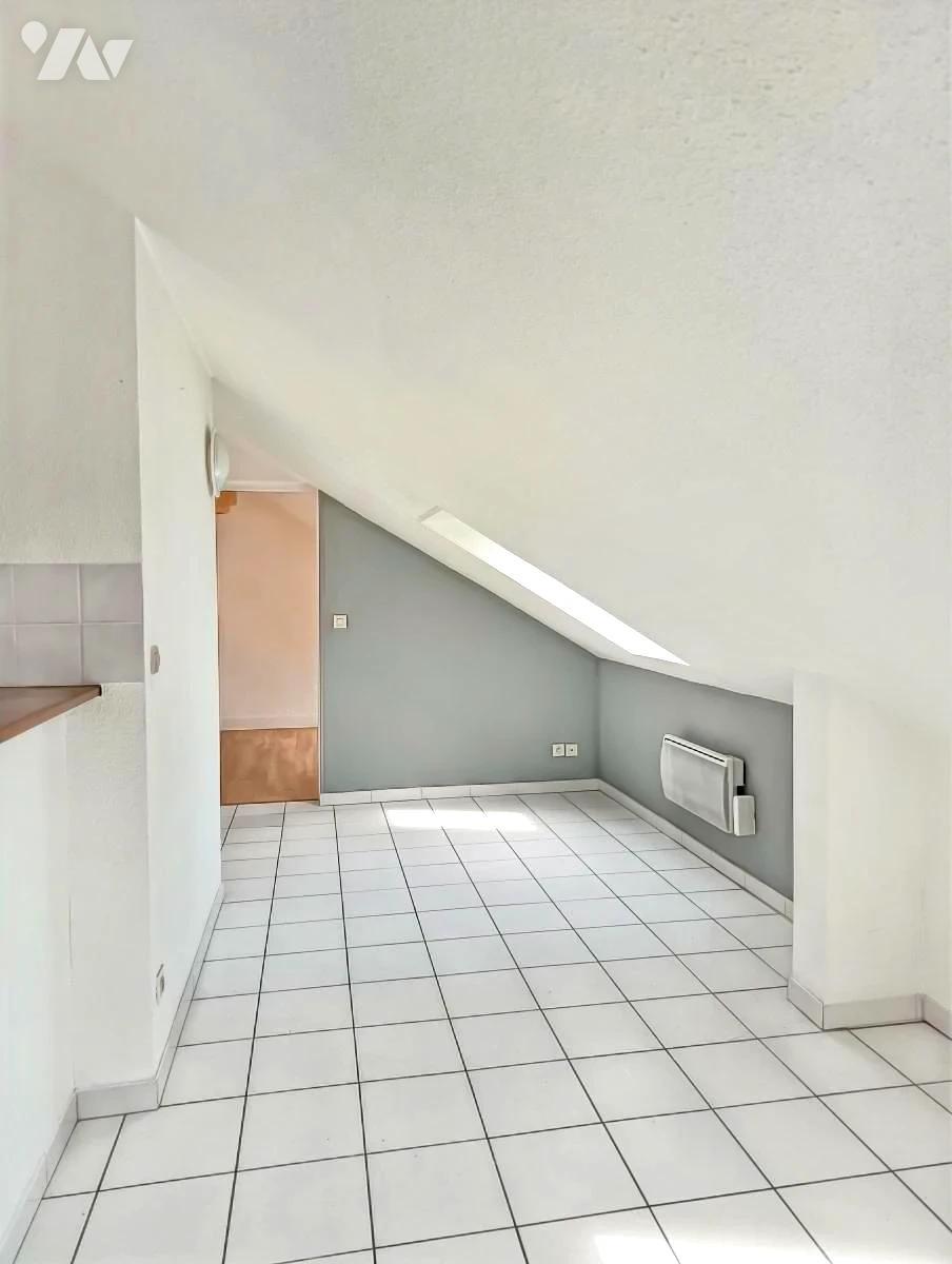 Flat Rue Ernest Renan in Reims