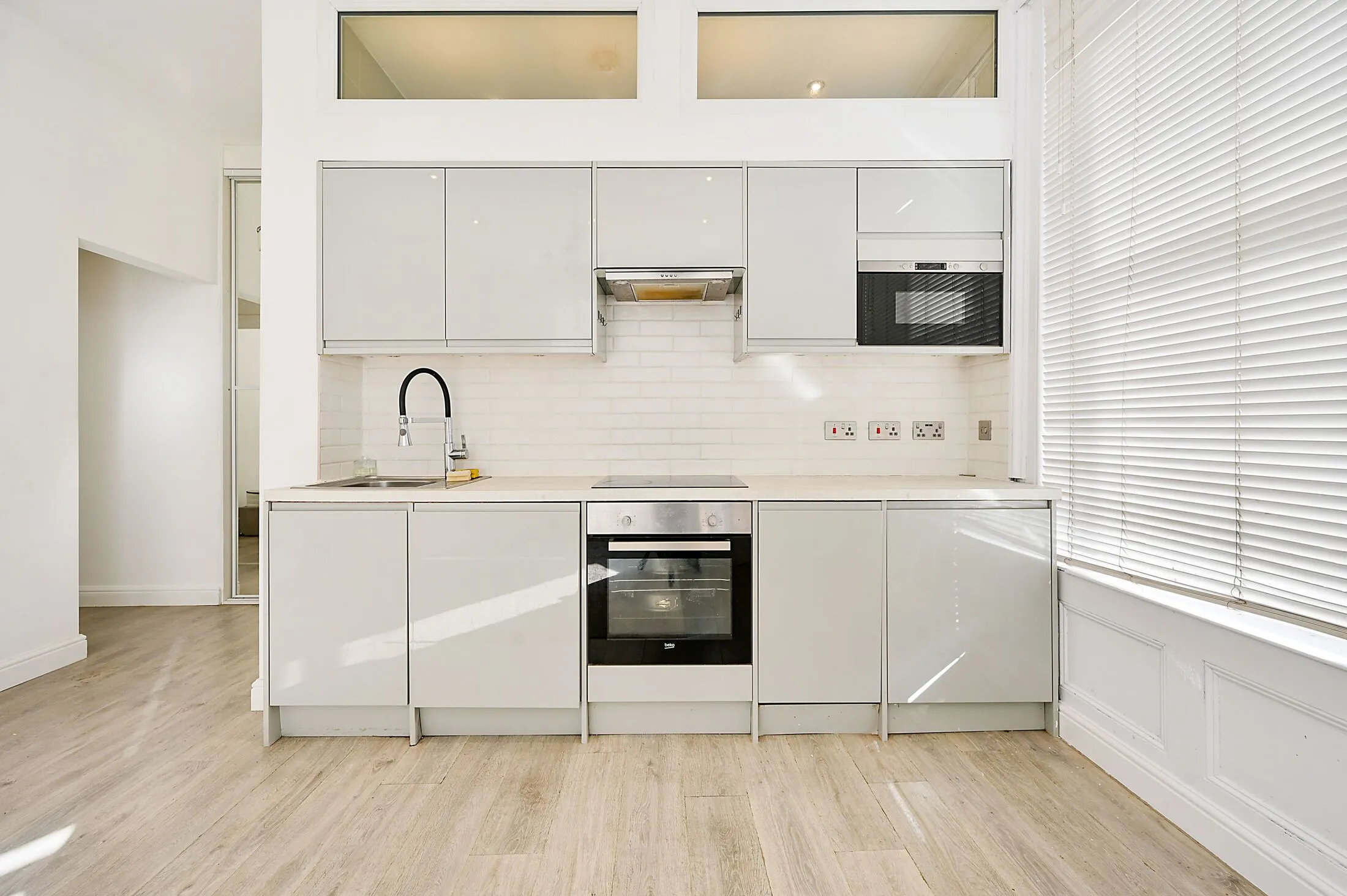 Flat Churchfield Road in Greater London
