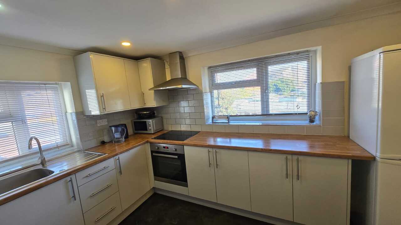 Flat Greenford Road in London