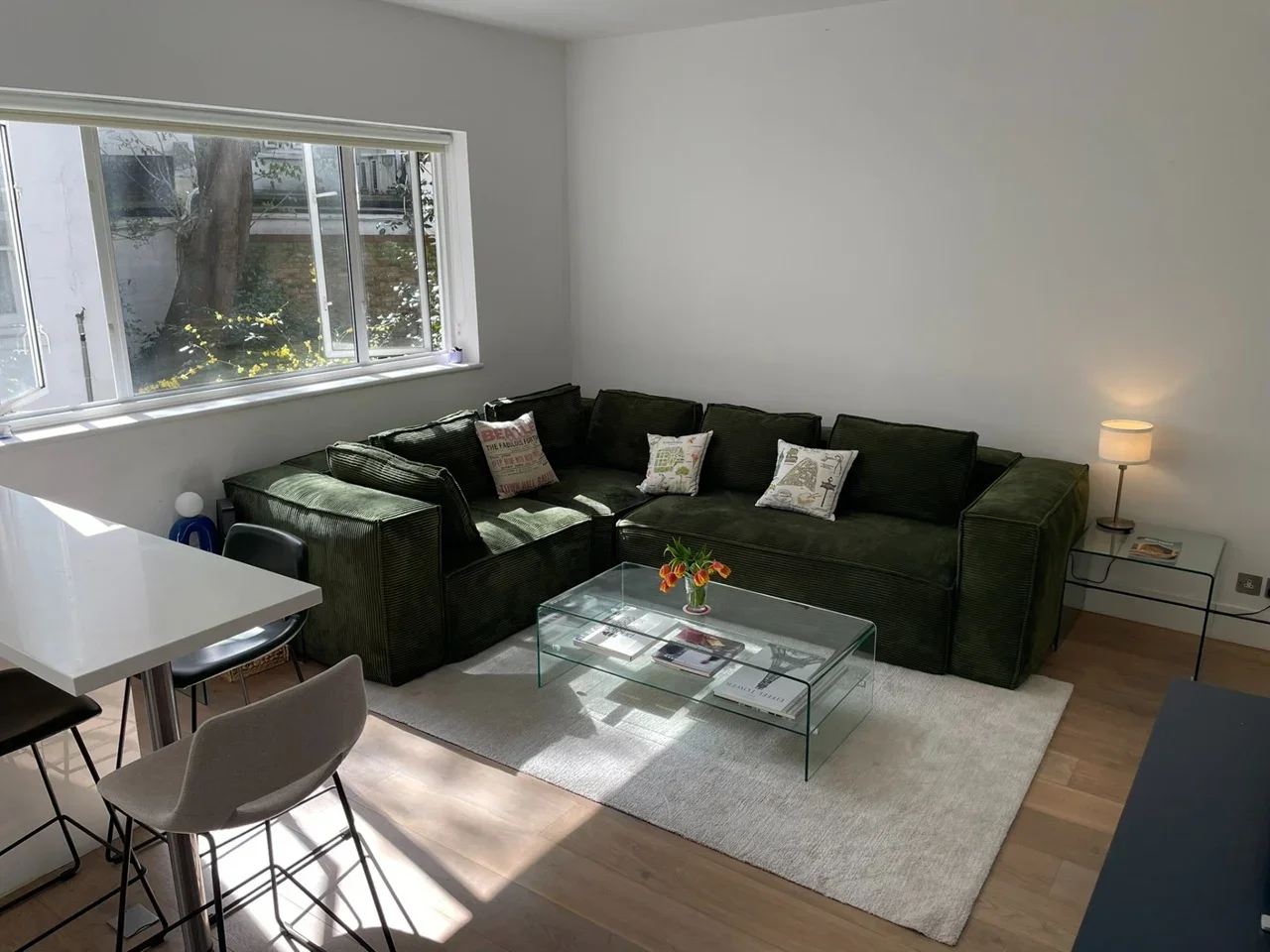 Flat Bina Gardens in Greater London