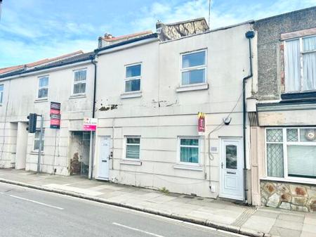 Flat Hampshire Street in Portsmouth