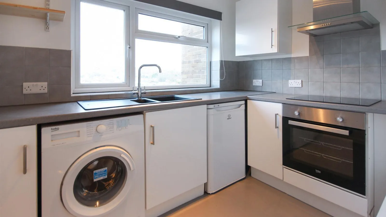 Flat Ditchling Court in Brighton