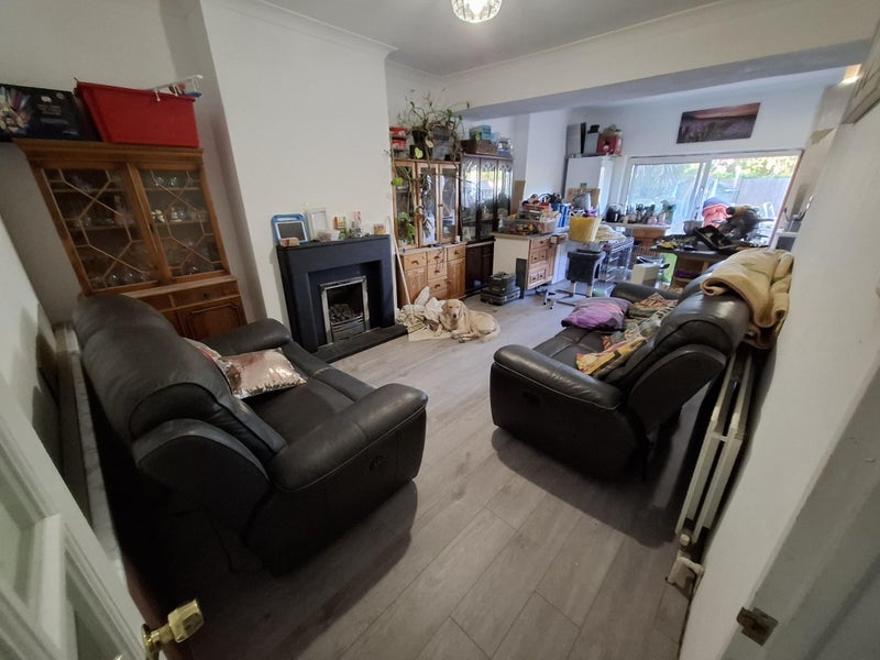 Room Caithness Road in Greater London