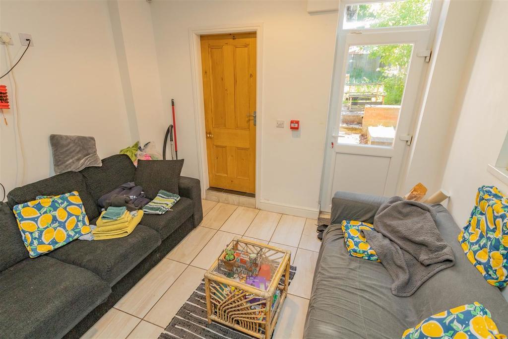 Flat Dawlish Road in Birmingham
