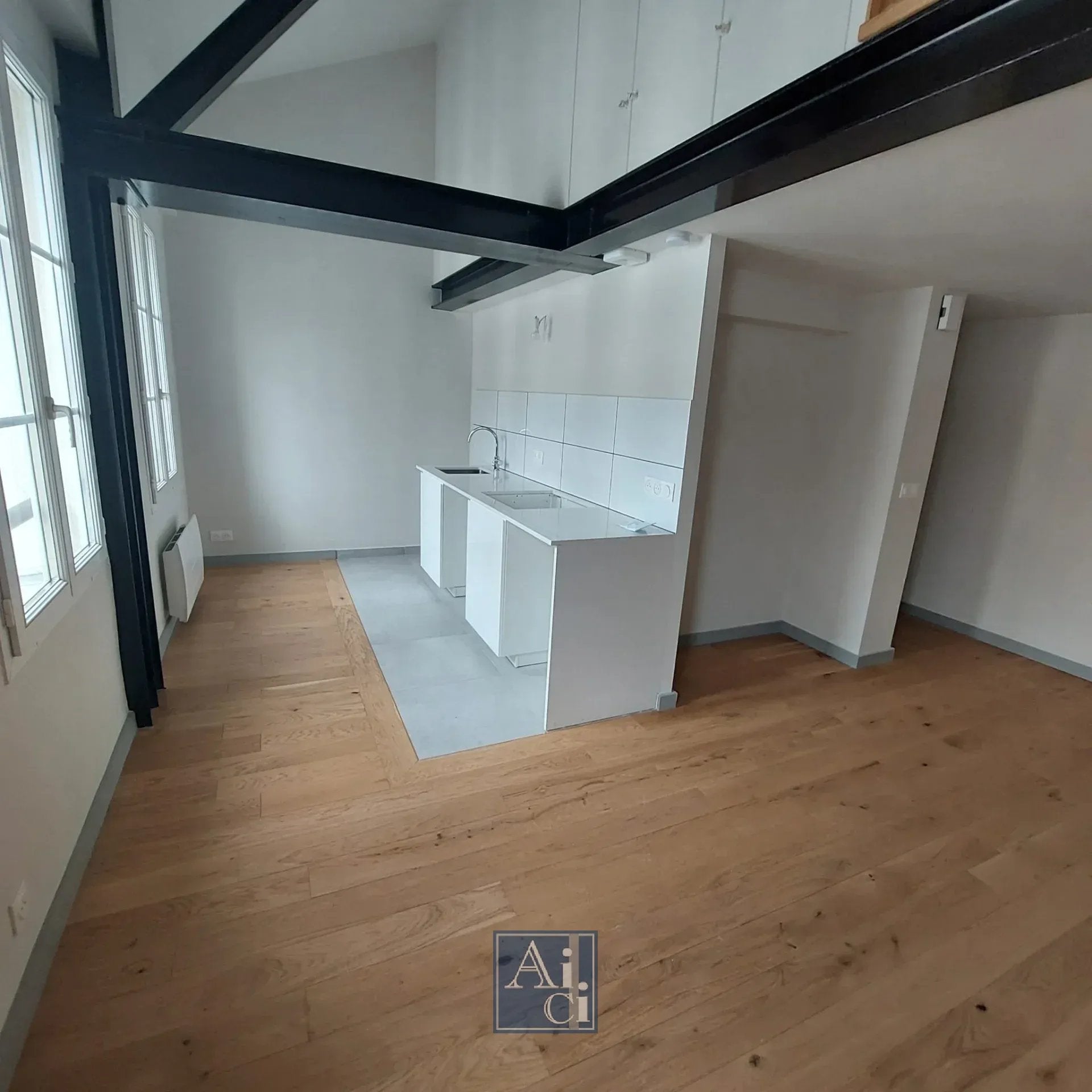Flat Rue Saint-Maur in Paris