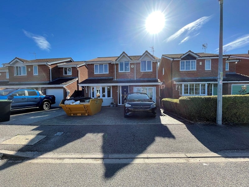 House Graces Close in Cranfield