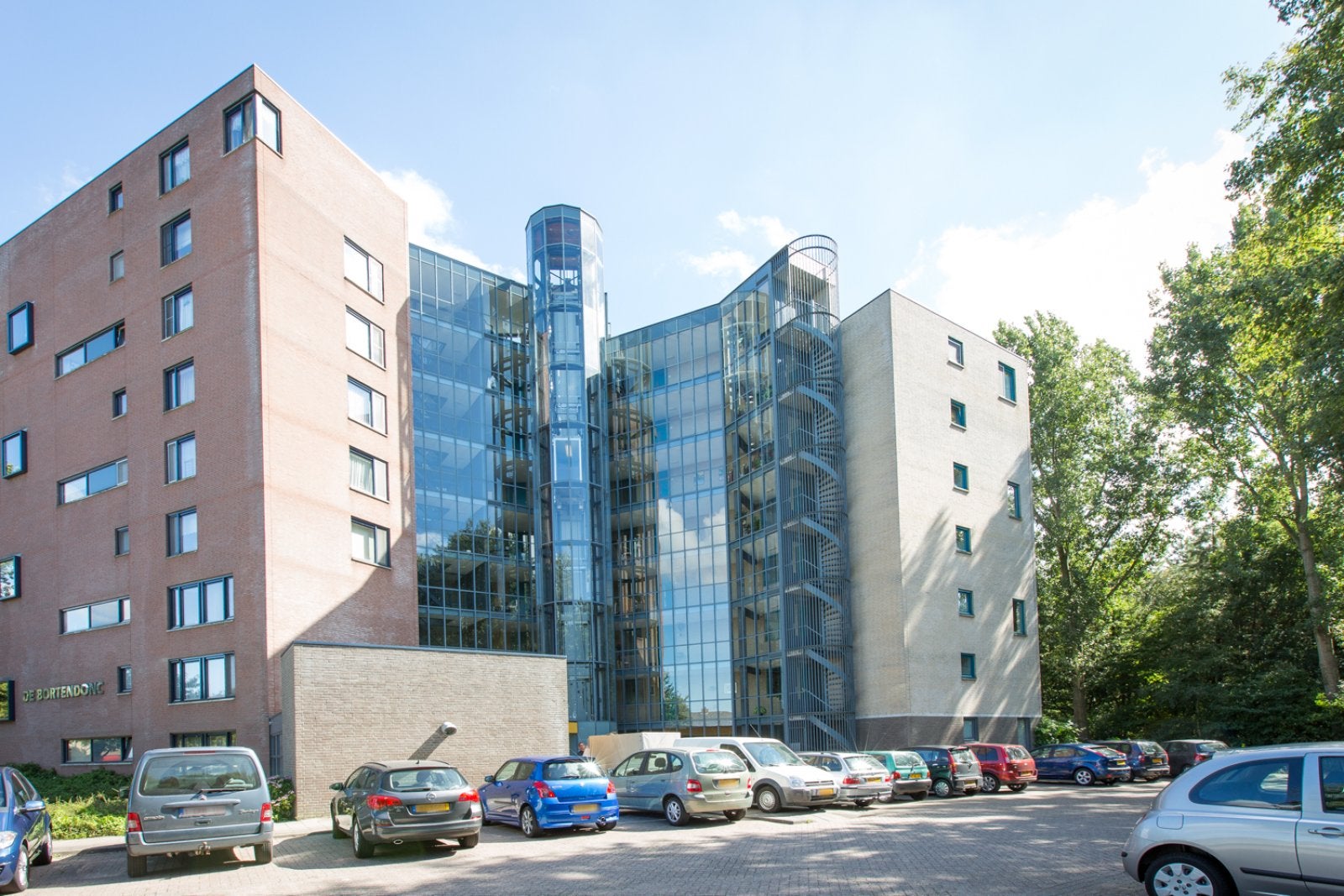 Appartement Adriaan Roland Holstlaan 19 in Roosendaal