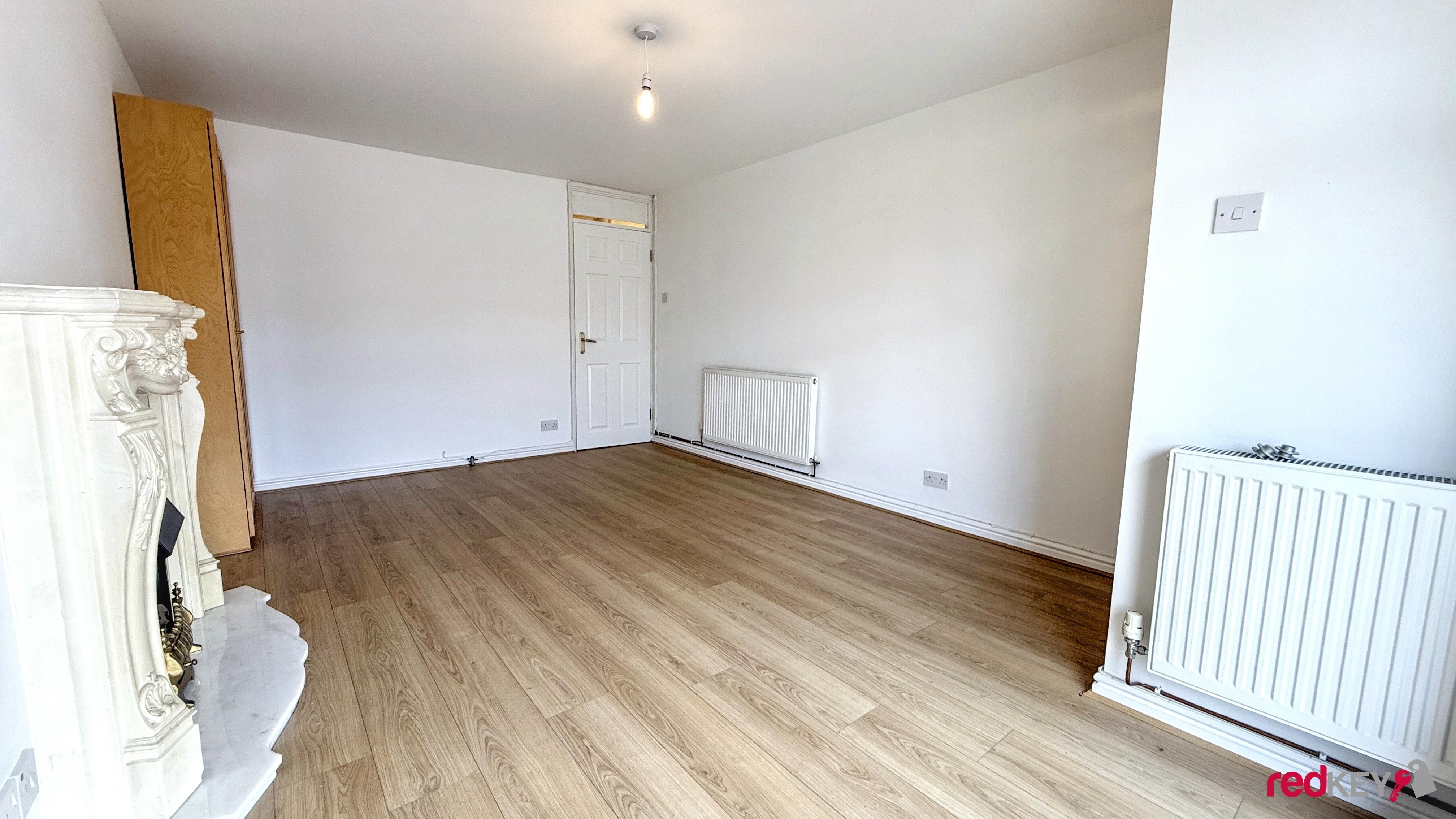 House Westmoor Close in Newport