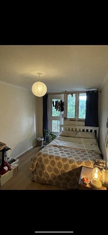 Room Lucey Road in Greater London