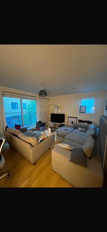 Room George Row in Greater London