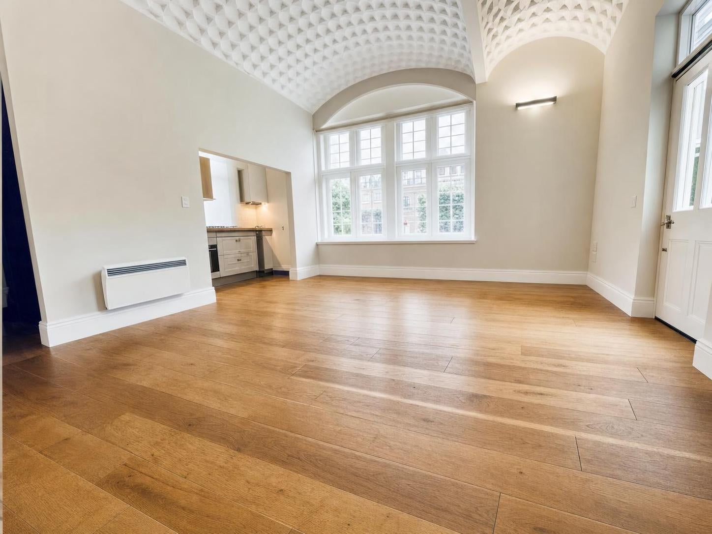 Flat Pastoral Way in Brentwood