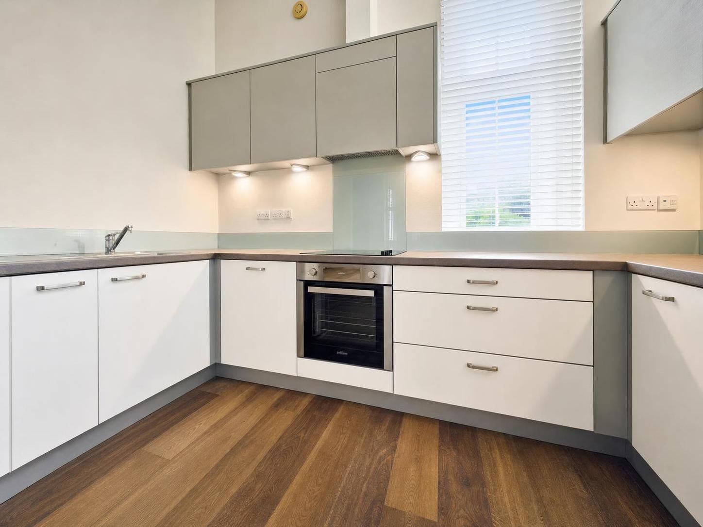 Flat Pastoral Way in Brentwood