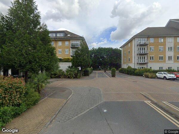 Flat Porters Way in Greater London