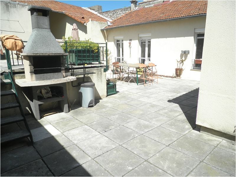 House Rue Mandajors in Alès