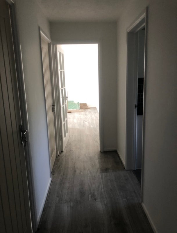 Flat Waterville Drive in Basildon