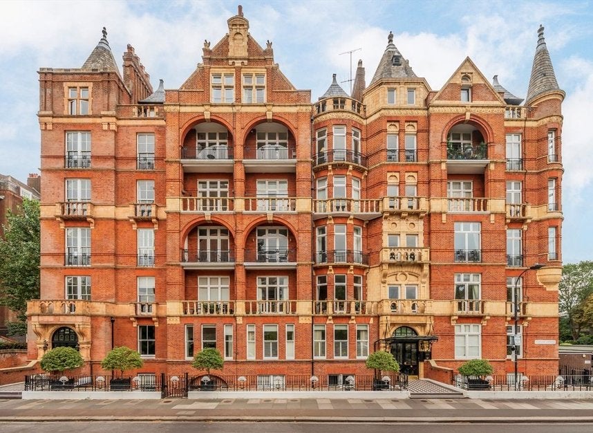 Flat Ranelagh Gardens in Greater London