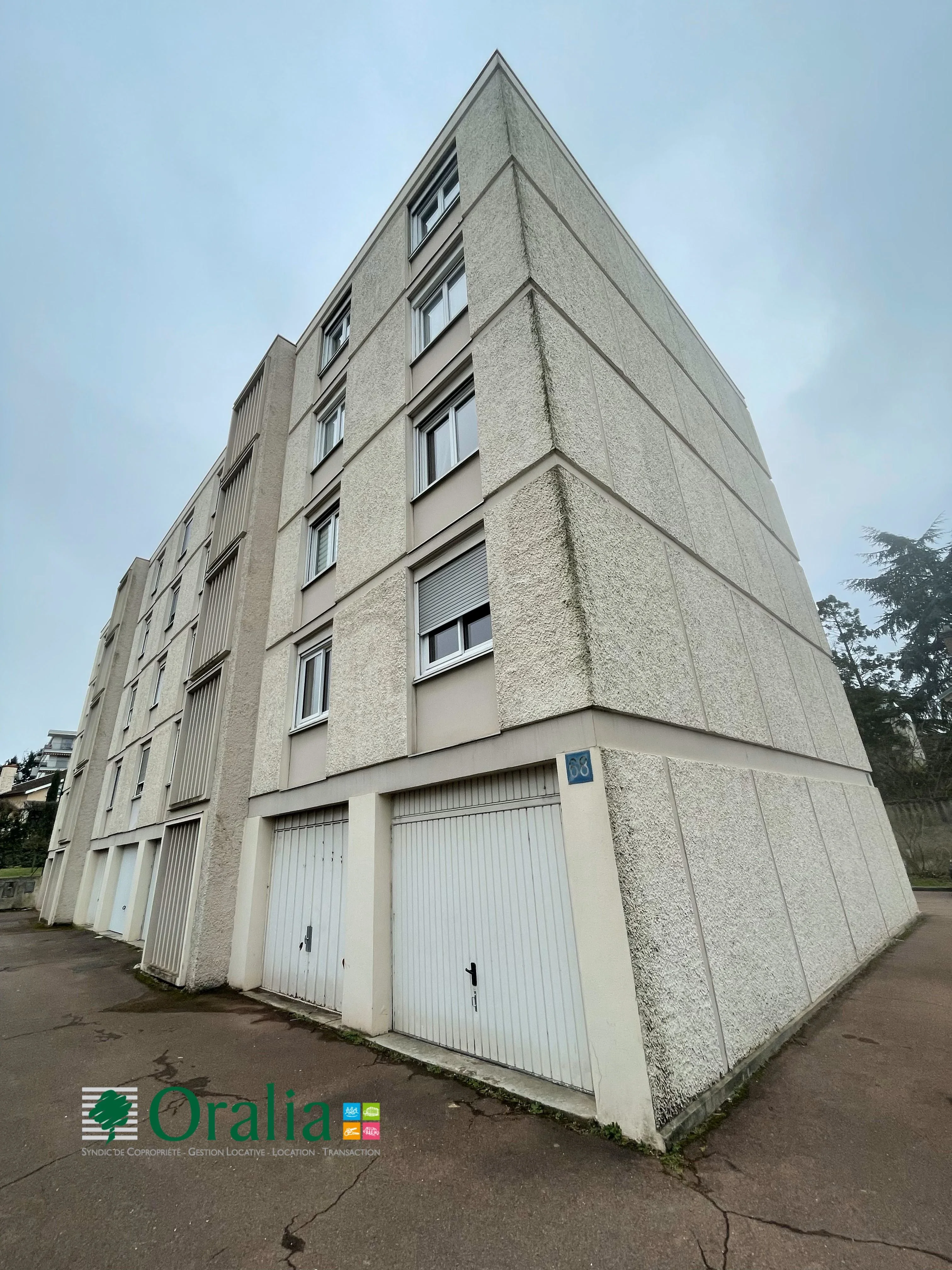 Flat Avenue Général de Gaulle in Caluire-et-Cuire
