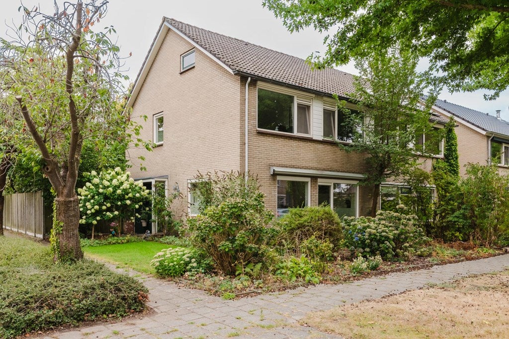 Huis de Knobbe 17 in Heino