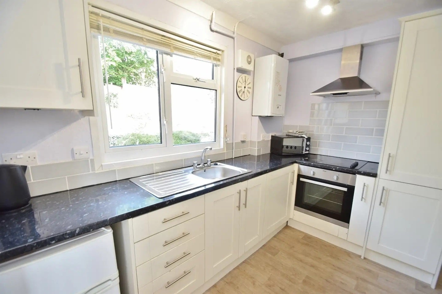 Room Addison Close in Winchester