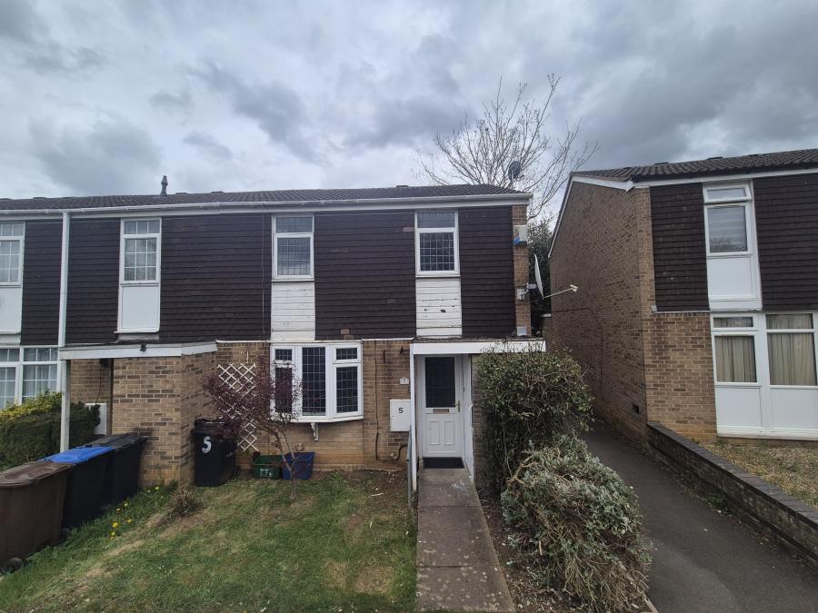 House Lumbertubs Way in Northampton