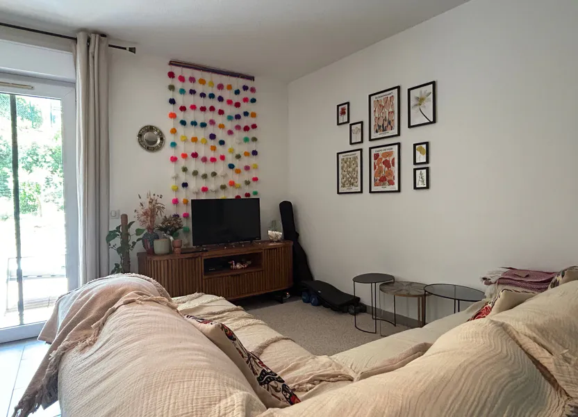 Flat Rue Jean Jallatte in Nîmes