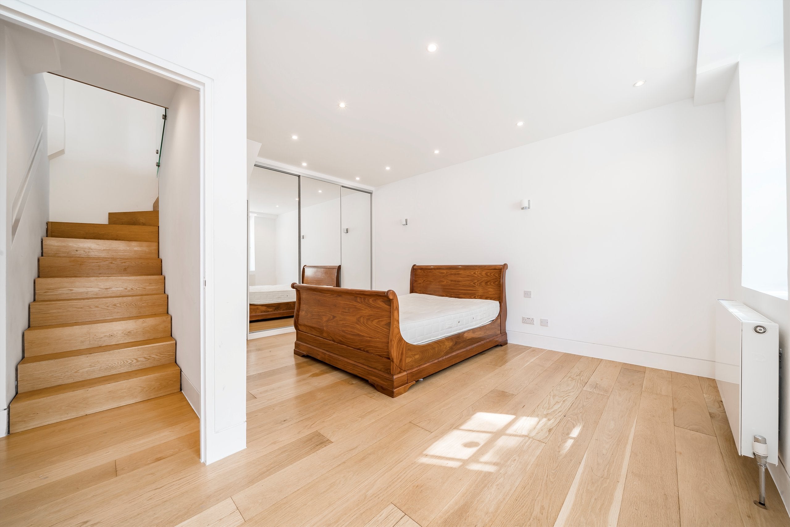 Flat Rutland Gate in City of Westminster