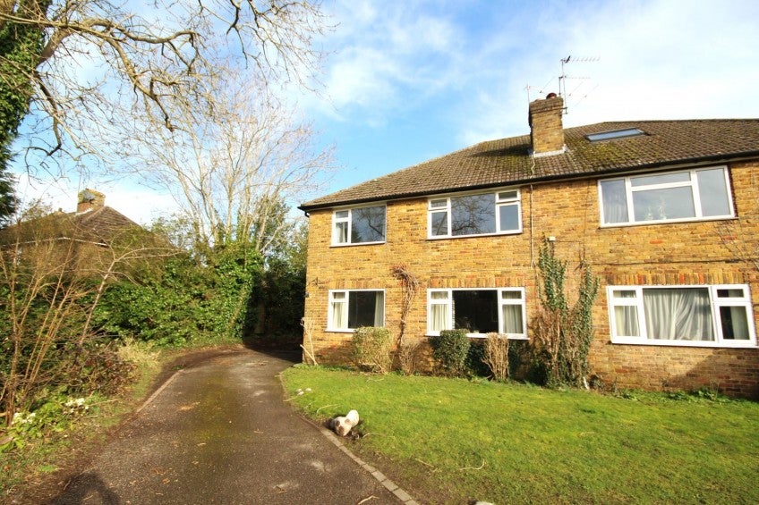 Flat Narcot Lane in Chalfont St Giles