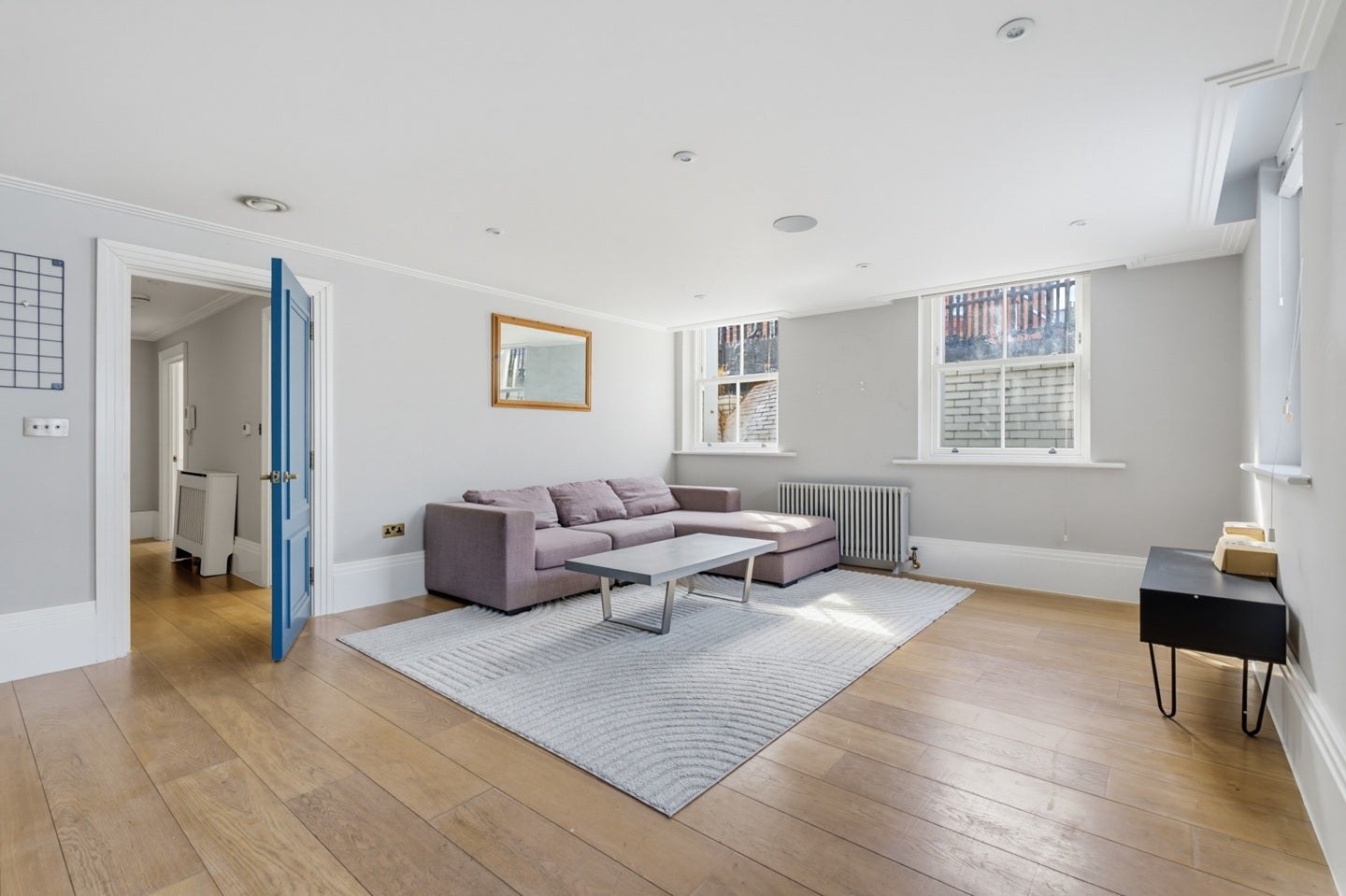 Flat East Hill in Greater London