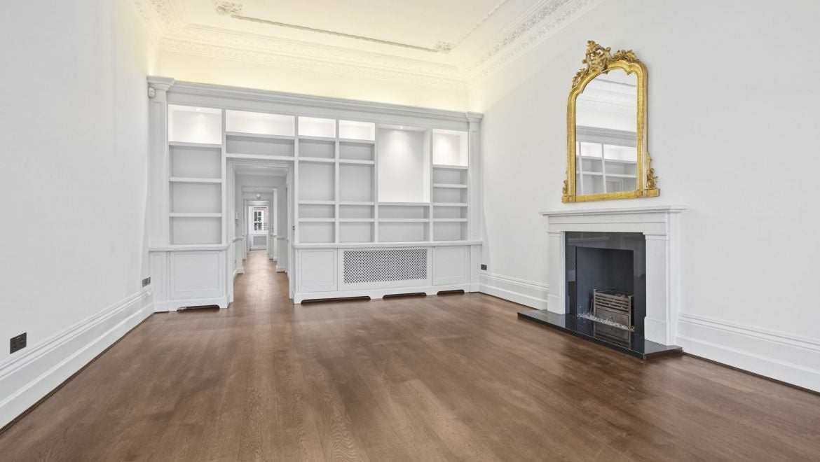 Flat Redcliffe Square in London