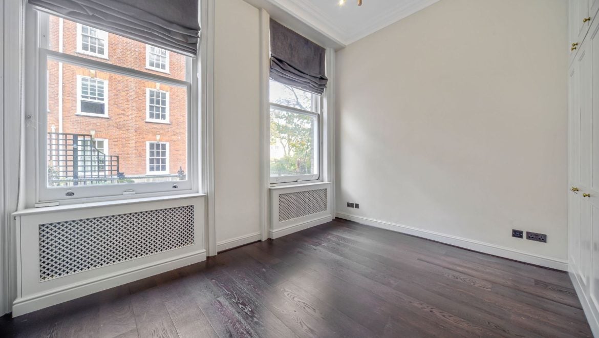 Flat Redcliffe Square in London