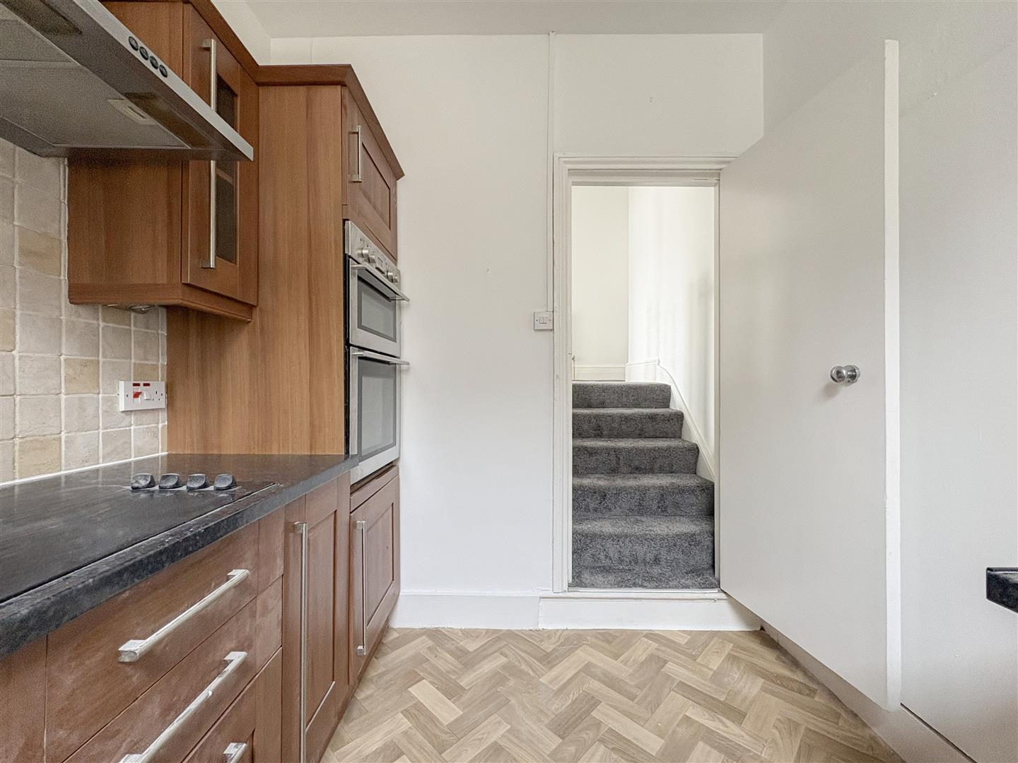 Flat Cornwallis Gardens in St Leonards