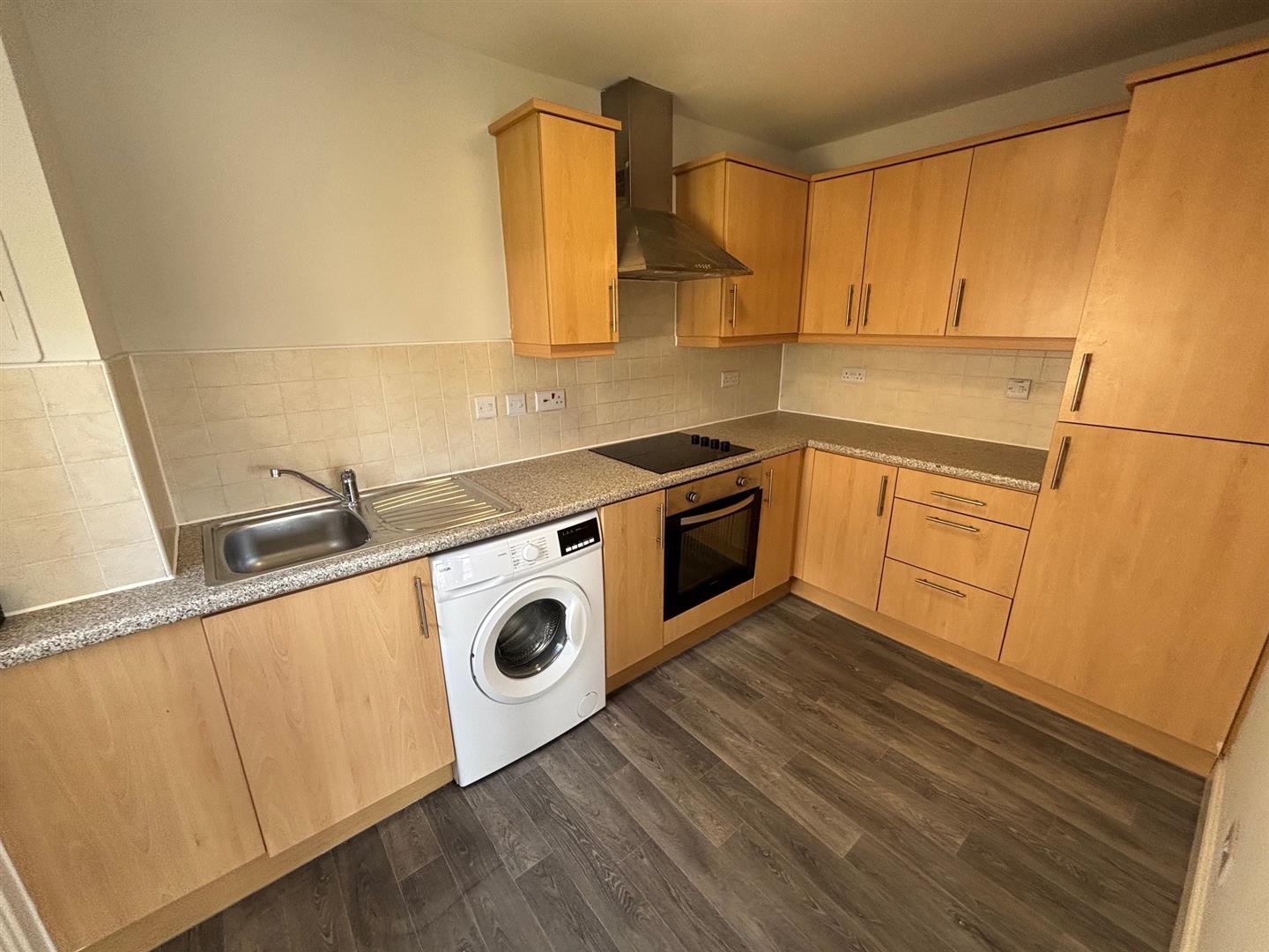 Flat Millhall Court in Plains