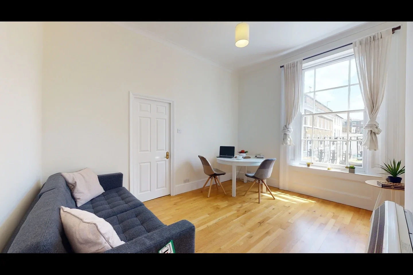 Flat Abbey Gardens in City of Westminster