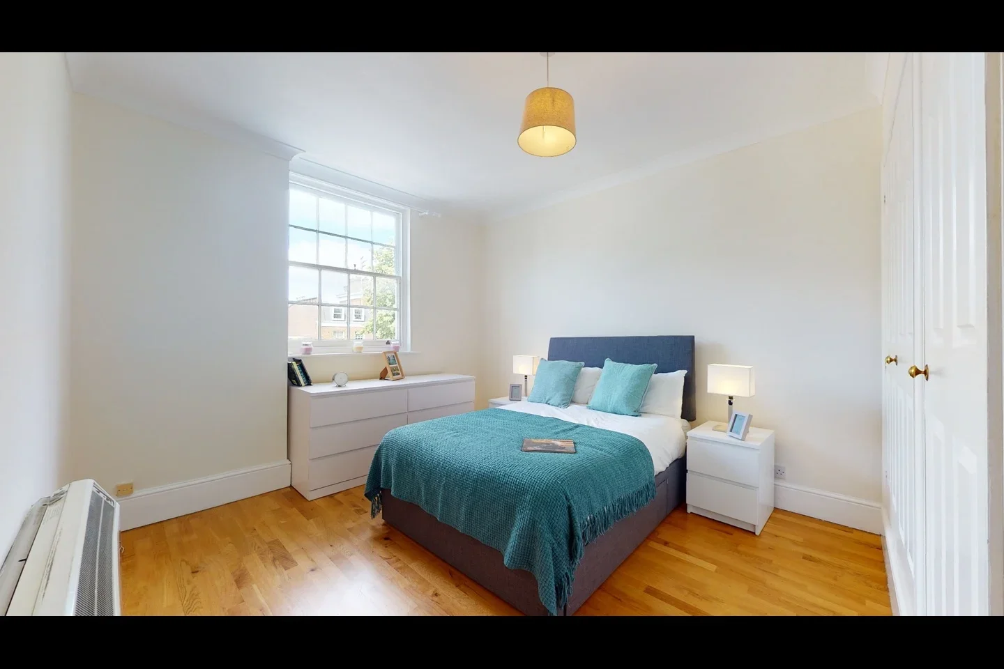 Flat Abbey Gardens in City of Westminster