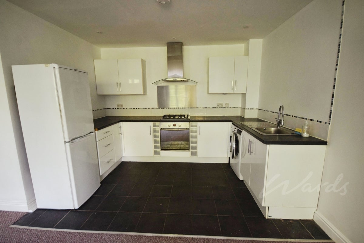 Flat London Road in Strood