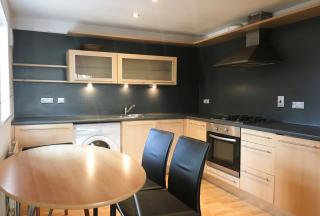 Flat Bethwin Road in Greater London