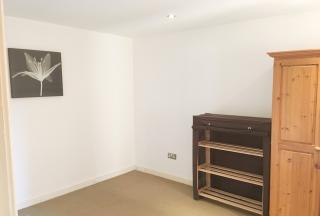 Flat Bethwin Road in Greater London