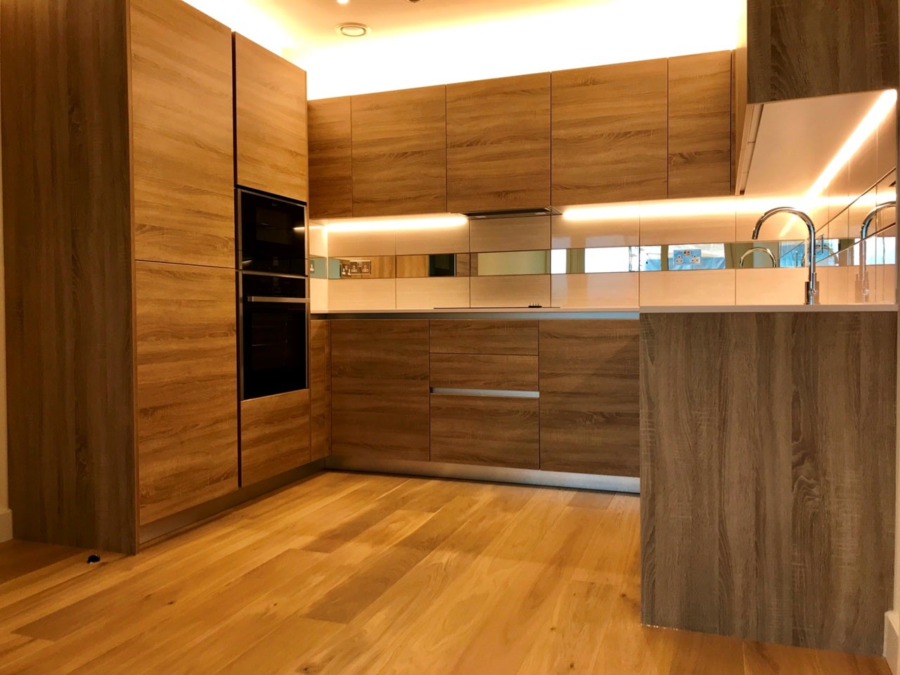 Flat Duke of Wellington Avenue in Greater London